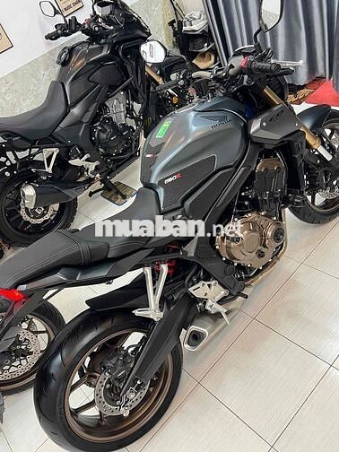 CB650R ĐKLĐ 4/2024 XE THÙNG SIÊU LƯỚT (760 KM)