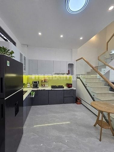 Nhà 3 tầng mới xây hẻm  nhựa 13m  có lề p.AL tphcm