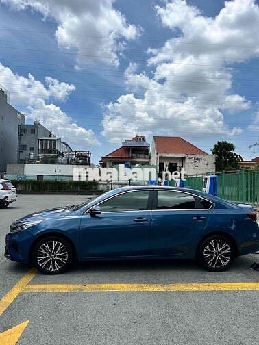 Kia K3 Premium full 2022 Xanh Tự động