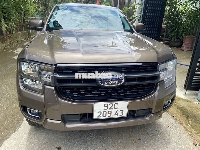 Ford Ranger XLS 2022 Nâu 5 chỗ 36000 km