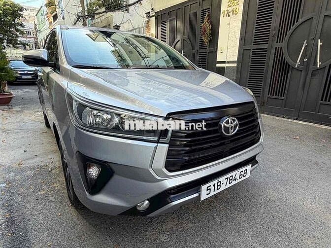 Toyota Innova 2021 Số sàn Bạc