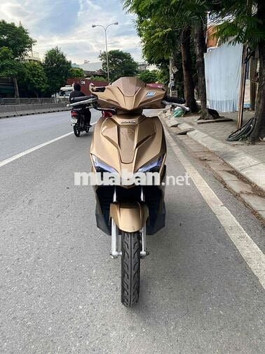 Honda Air Blade 125 Vàng đồng