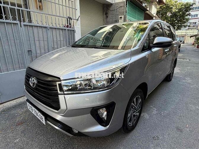 Toyota Innova 2021 Số sàn Bạc