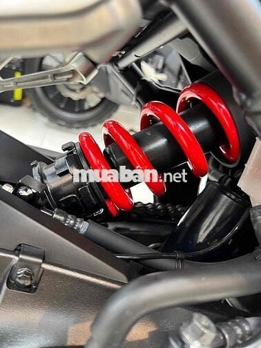 CB650R ĐKLĐ 4/2024 XE THÙNG SIÊU LƯỚT (760 KM)