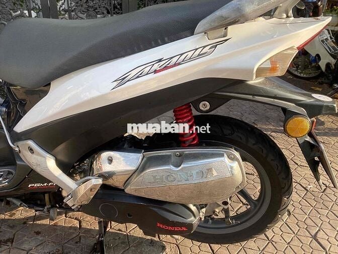 xe Honda Fi Taranis trắng đen