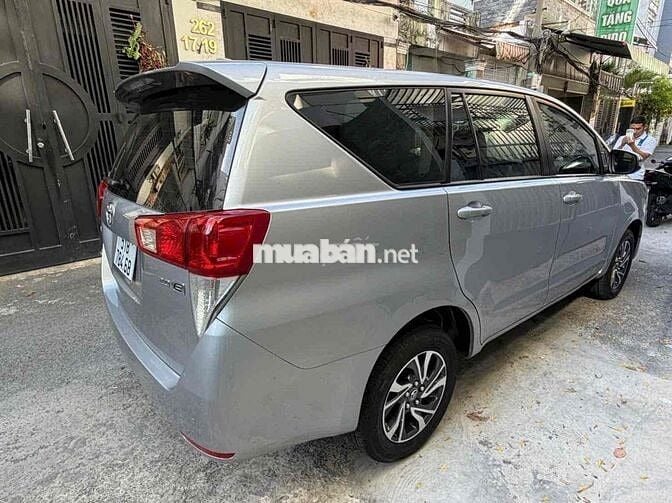 Toyota Innova 2021 Số sàn Bạc