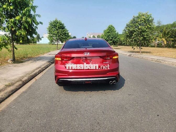 Hyundai Elantra 2018 1.8 Turbo Sport Đỏ