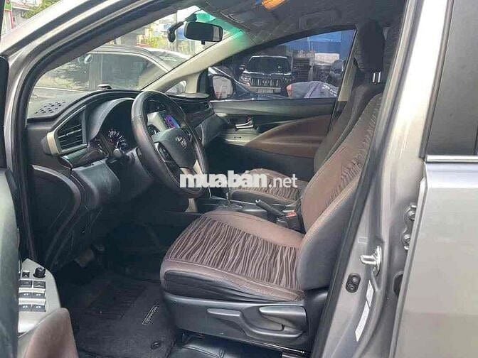Toyota Innova 2.0G 2020 Số tự động Bạc
