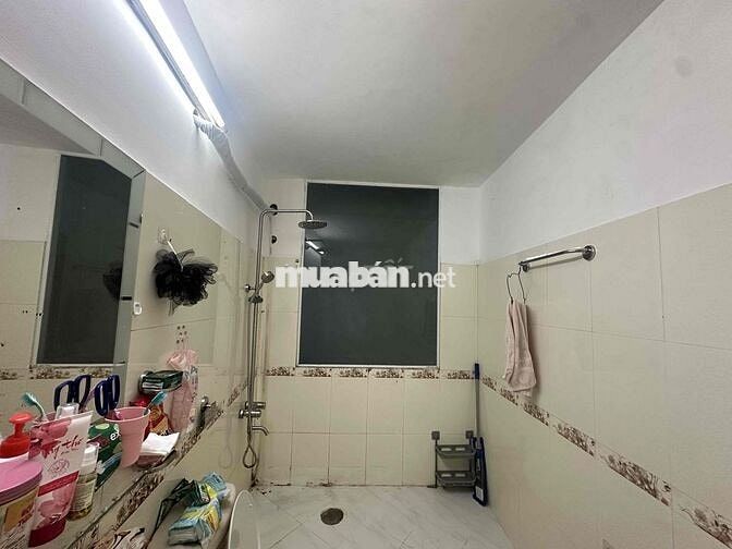 Tìm bạn nữ ở ghép chung ạ phòng ở Lầu 1 căn hộ