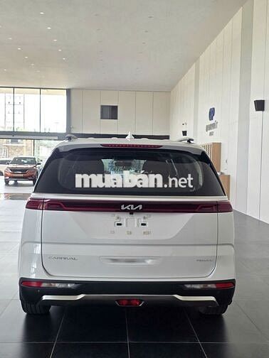 Kia Carnival Premium 2023 Trắng 52.900 km