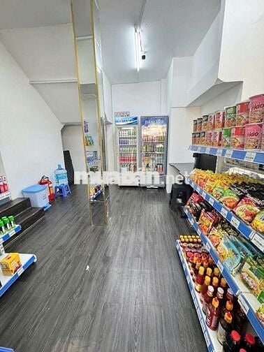 Chỉ 21Tr 4 Tầng Mặt Tiền Huỳnh Văn BÁnh 180m2 3 Lầu Gần NGuyễnVănTrỗi