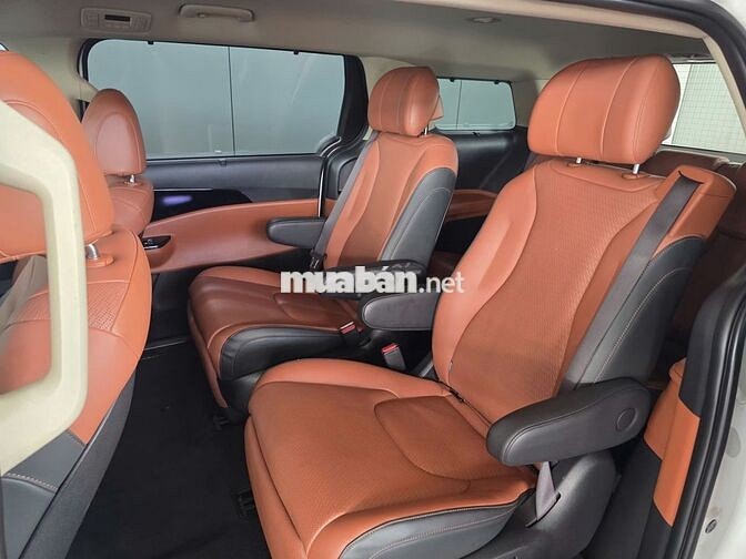 Kia Carnival Premium 2023 Trắng 52.900 km