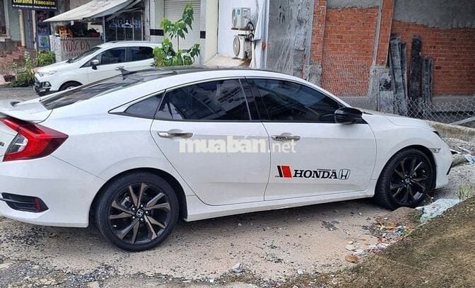 Honda Civic RS 2019 1.5 Turbo - Trắng - 86,500km