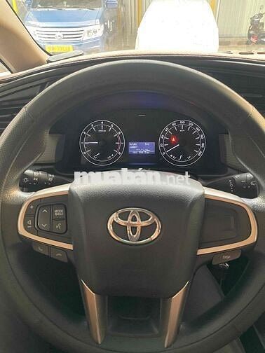 Toyota Innova 2017 Bạc Việt Nam chính chủ
