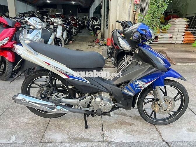 Suzuki Axelo 2017 Xanh Trắng Đen