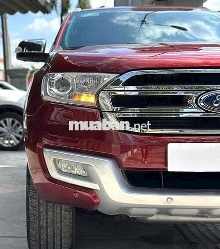Ford Everest Titanium 1 Cầu 2017 Đỏ 12 vạn km