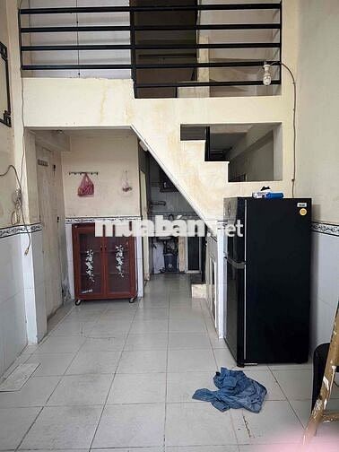 cho thuê nhà nguyên căn 1 trệt 1 gác lửng 1 lầu