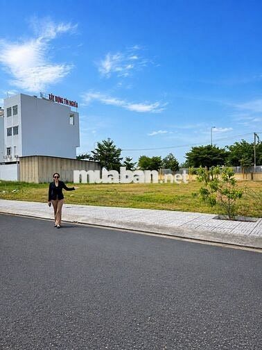 Lô 80m2 dành cho khách muốn xây nhà ở 
