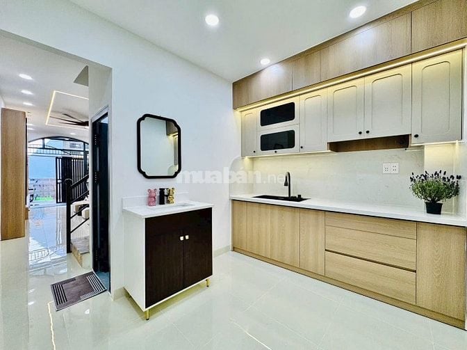 🔥 SIÊU HIẾM– NHÀ NGAY CHỢ BÀ CHIỂU, CHỈ CÁCH HXT CHỈ 10M 🚛