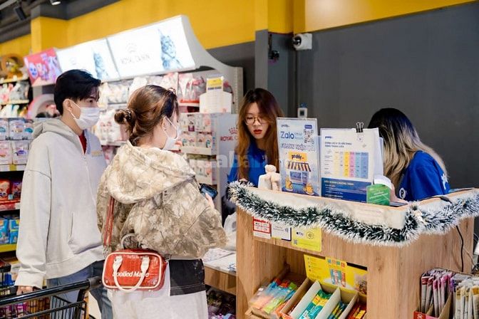QUẬN 7 -- NHÀ BÈ CẦN 3 BẠN: BÁN HÀNG -- CSKH