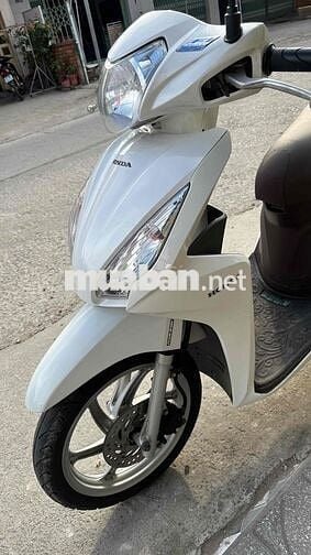 Honda Vision 2015 Trắng đen ( hỗ trợ góp )