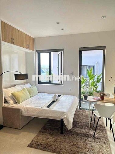 KHAI TRƯƠNG SIÊU PHẨM STUDIO CAO CẤP NGAY HỒNG BÀNG, KINH TẾ TÀI CHINH