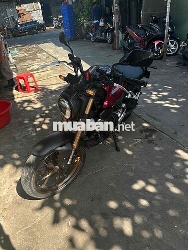 Honda CB300R Đỏ Nhập khẩu