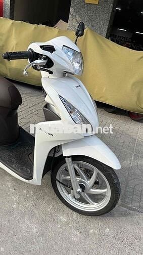Honda Vision 2015 Trắng đen ( hỗ trợ góp )