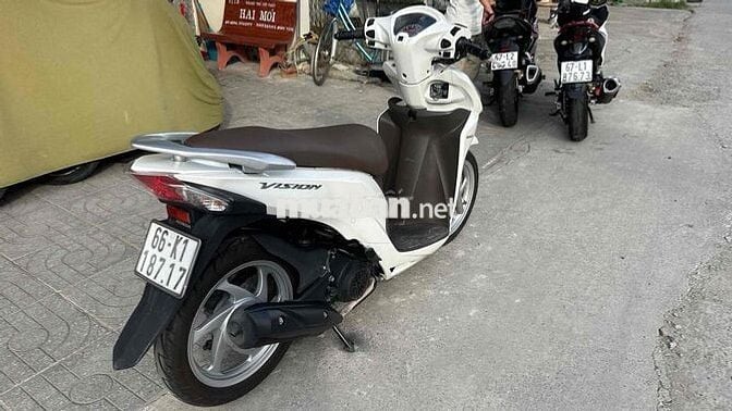 Honda Vision 2015 Trắng đen ( hỗ trợ góp )