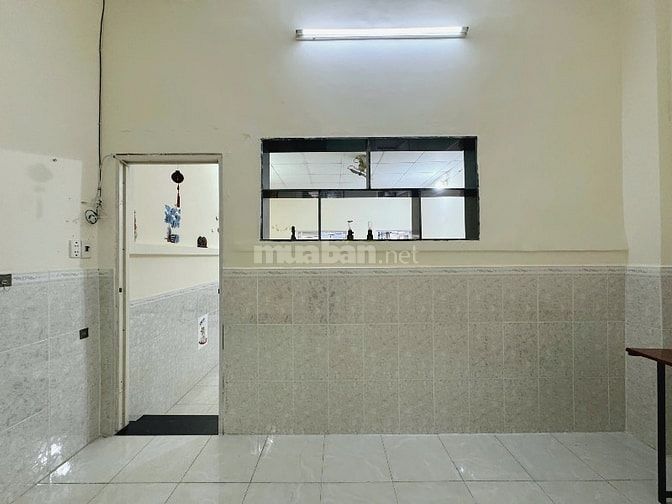 Cho thuê nhà có sẵn nội thất. Nhà mới đẹp. Lê Văn Sỹ, P. Phú Nhuận