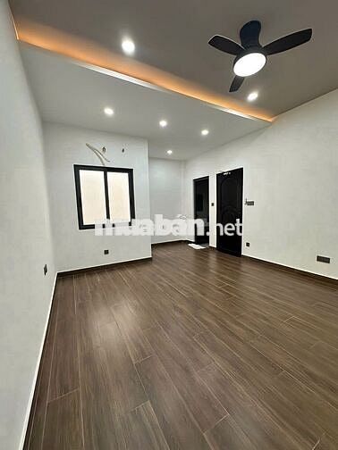 NHÀ ĐẸP BÀU CÁT – 137C Nguyễn Hồng Đào, P.14, Q.Tân Bình - Thang Máy