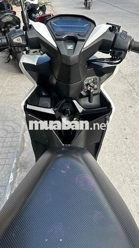 Honda Vario 125 2022 Trắng đen ( hỗ trợ góp )