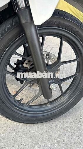 Honda Vario 125 2022 Trắng đen ( hỗ trợ góp )
