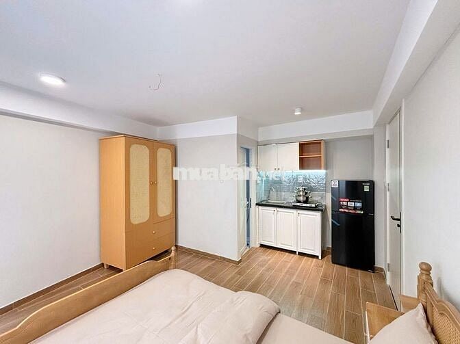 Phòng full tiện nghi, sạch đẹp - Huỳnh  Tấn Phát gần KCX Tân Thuận