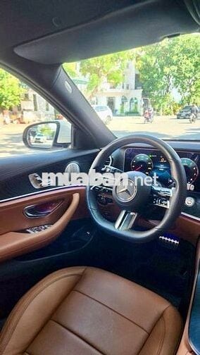 Bán E300 AMG V1 SX 2022 đi mới 2,6V như mới