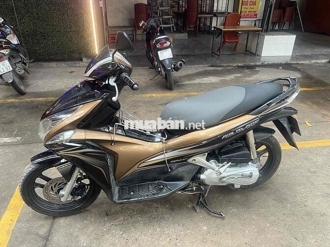 Honda Air Blade 2012 Vàng Đen BsTP chỉ 8tr500