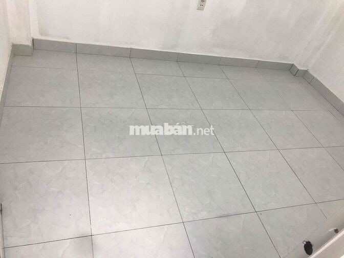 Nhà nguyen căn và cho thuê phong trong nhà nguyên căn