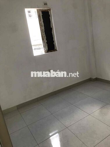 Nhà nguyen căn và cho thuê phong trong nhà nguyên căn