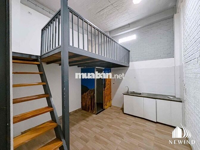 Phòng mới, gác cao. Kế bên PMH, tiện sang KCX, trường UFM. Đường ô tô