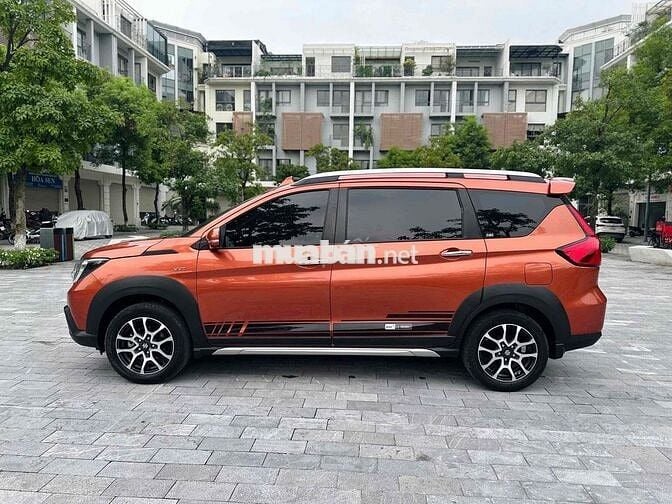 Suzuki XL7 2022 7 chỗ màu Cam