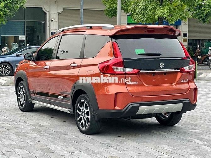 Suzuki XL7 2022 7 chỗ màu Cam