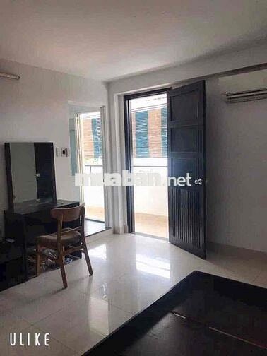 Cho thuê nhà căn hộ Tầng 5 quận 1