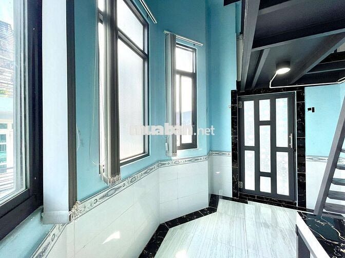 Cho thuê phòng trọ gác cao, cửa sổ chỉ tính điện nước. Sát bên KCX UFM
