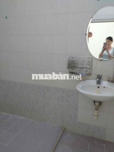 Cho thuê nhà nguyên căn gần sb Tân Sơn Nhất
