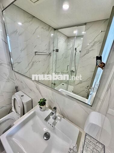 Bán nhanh căn hộ Masterise,  2 phòng ngủ, diện tích 62m. 4 tỷ 5
