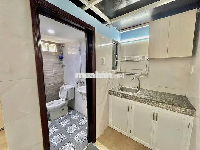 CHO THUÊ CĂN HỘ FULL NỘI THẤT CÓ THANG MÁY NGAY BÀ CHIỂU