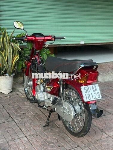 Honda Super Dream 2001 Đỏ