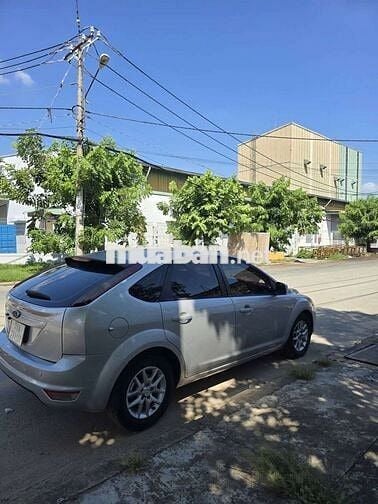 Ford Focus 2010 Số tự động