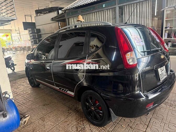 Chevrolet Vivant 7 chỗ Tự động màu Đen