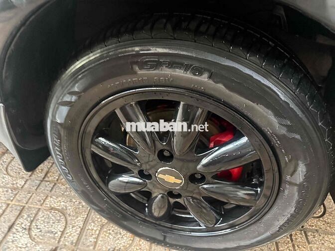 Chevrolet Vivant 7 chỗ Tự động màu Đen